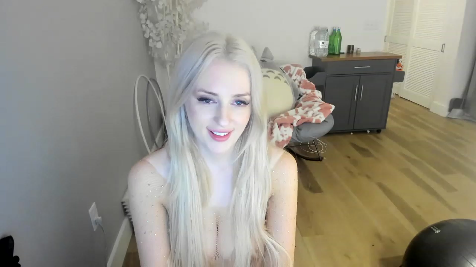 Gallery image thumbnail from Domme_Milk's myfreecams stream on, 12/02/2022, 13:10 image 13 of 20