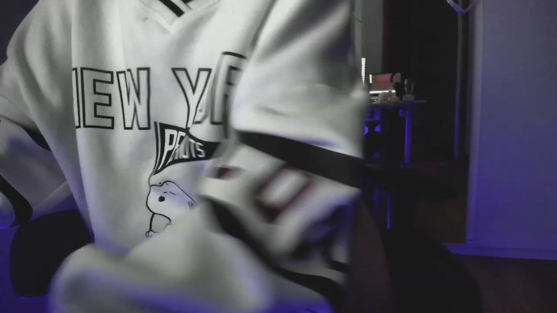 Gallery image thumbnail from DontCumOnMe's myfreecams stream on, 09/26/2023, 03:28 image 2 of 20