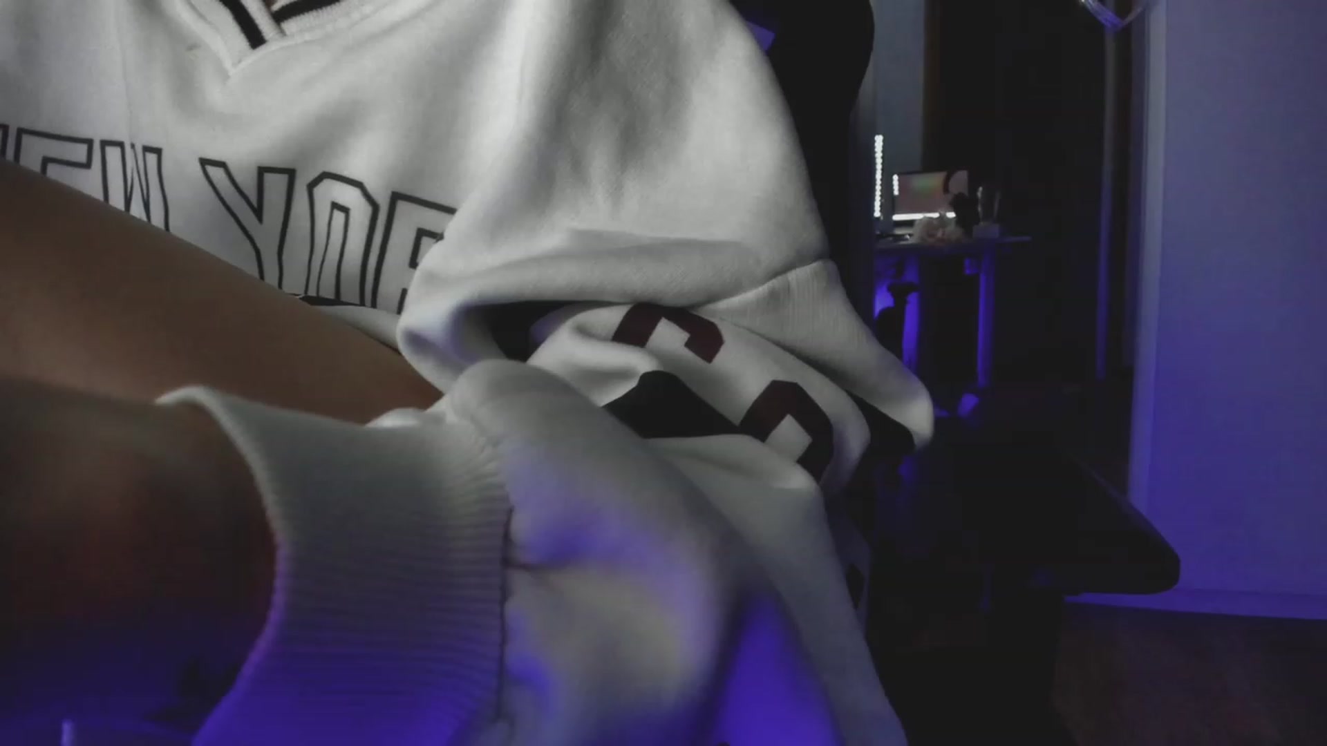 Gallery image thumbnail from DontCumOnMe's myfreecams stream on, 09/26/2023, 03:28 image 1 of 20