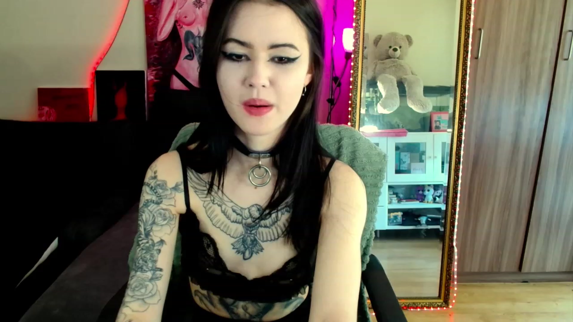 Gallery image thumbnail from Dora_autumn_'s myfreecams stream on, 04/23/2023, 10:48 image 9 of 20