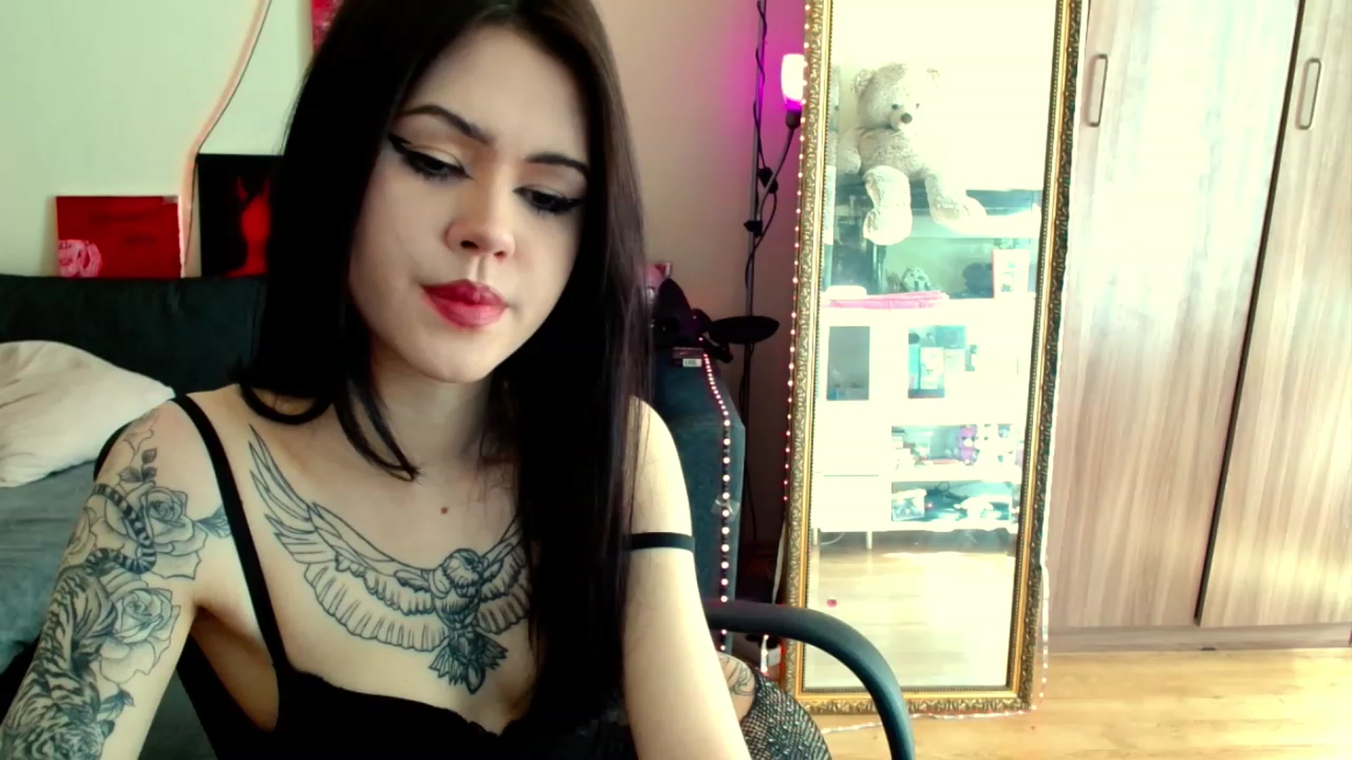 Gallery image thumbnail from Dora_autumn_'s myfreecams stream on, 04/25/2023, 07:39 image 14 of 20