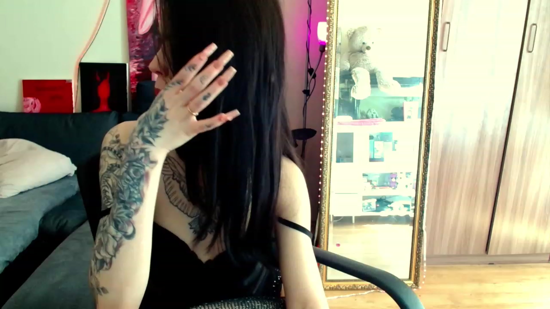 Gallery image thumbnail from Dora_autumn_'s myfreecams stream on, 04/25/2023, 07:39 image 17 of 20
