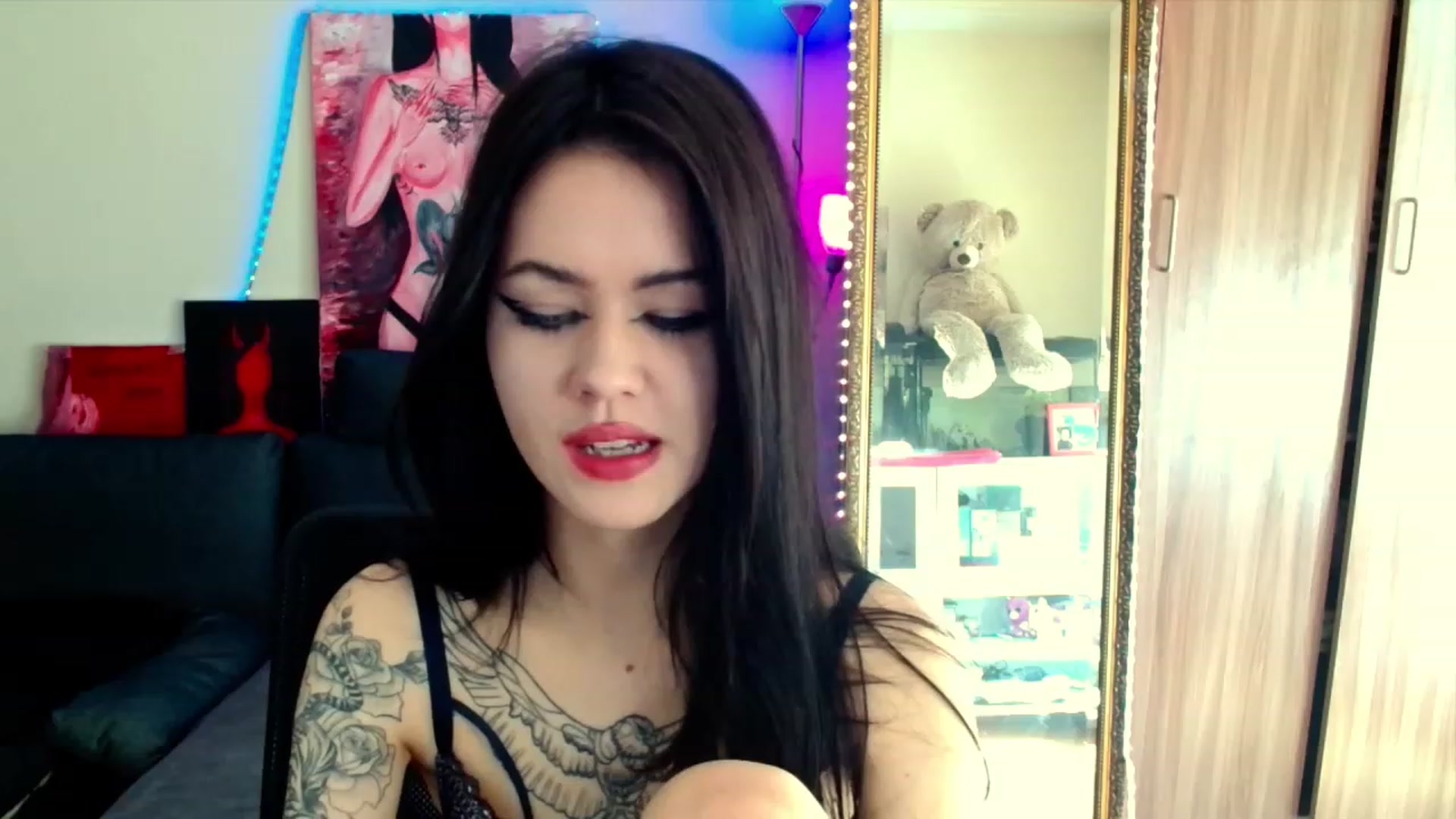 Gallery image thumbnail from Dora_autumn_'s myfreecams stream on, 05/02/2023, 07:33 image 17 of 20