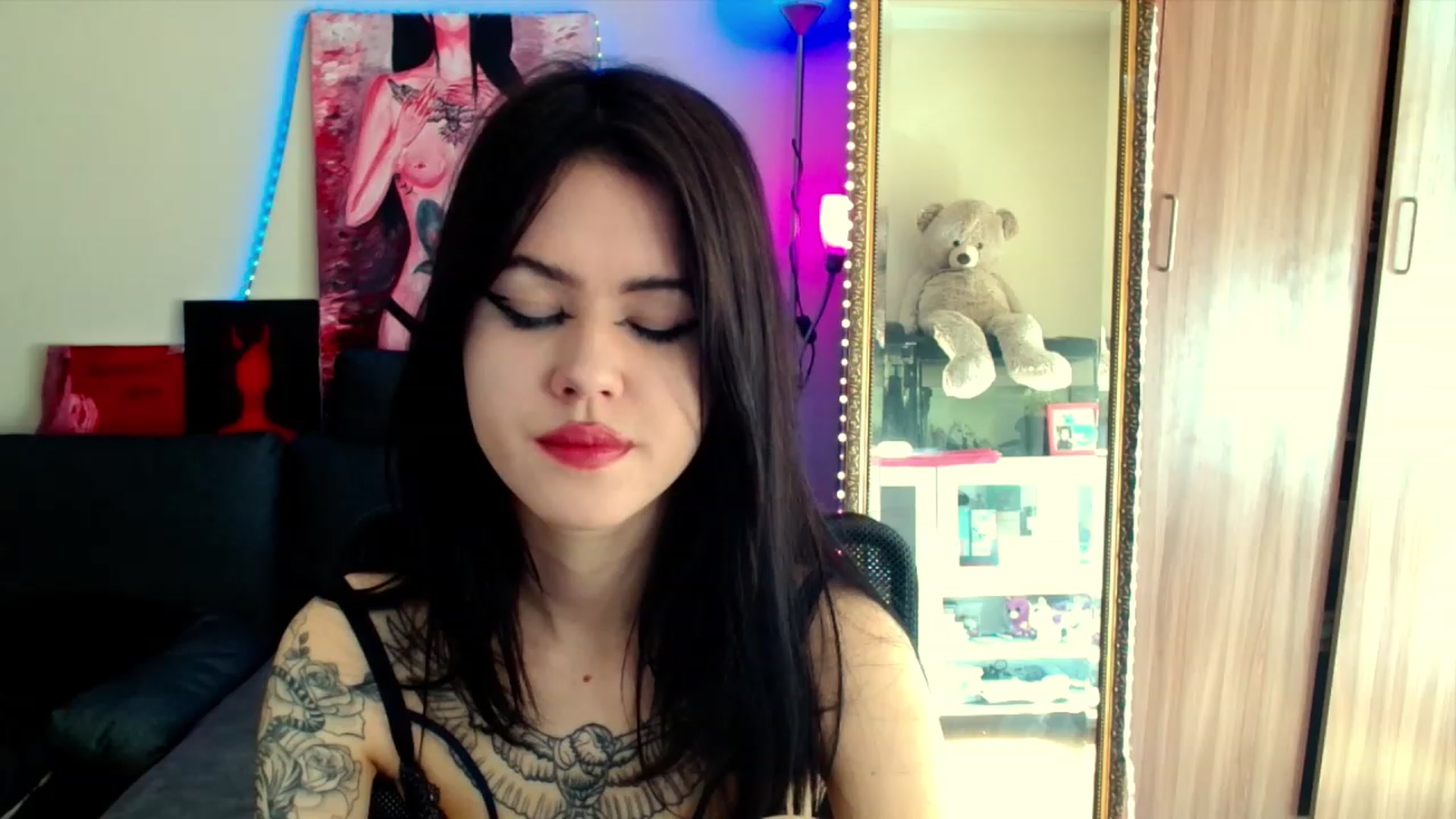 Gallery image thumbnail from Dora_autumn_'s myfreecams stream on, 05/02/2023, 07:33 image 19 of 20