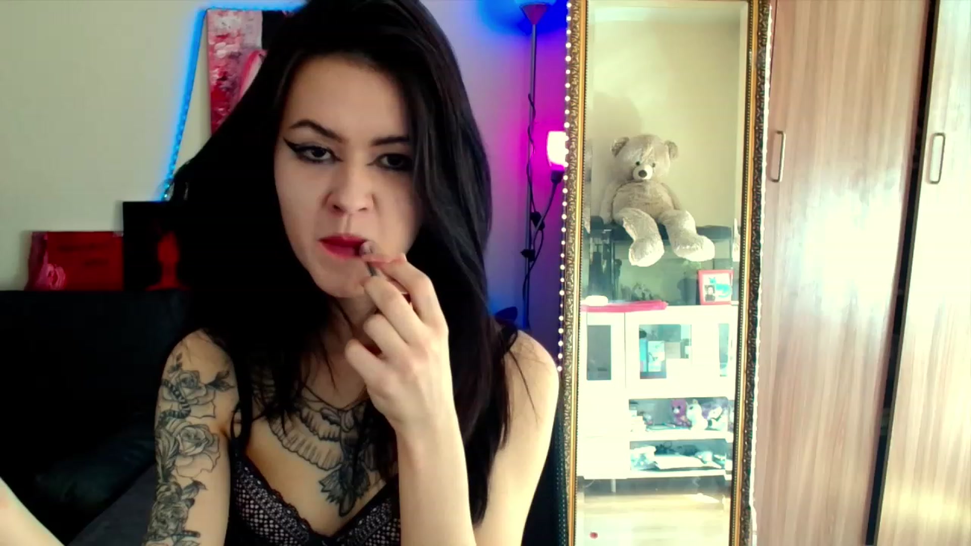 Gallery image thumbnail from Dora_autumn_'s myfreecams stream on, 05/02/2023, 07:50 image 10 of 20