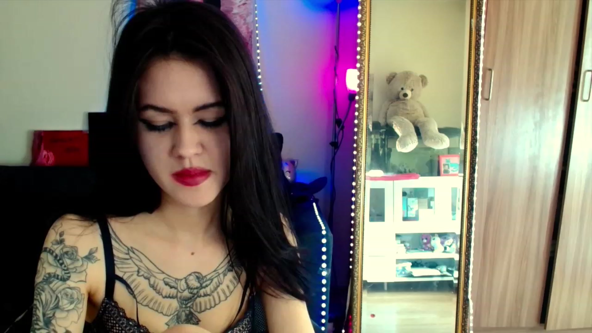Gallery image thumbnail from Dora_autumn_'s myfreecams stream on, 05/02/2023, 09:02 image 15 of 20