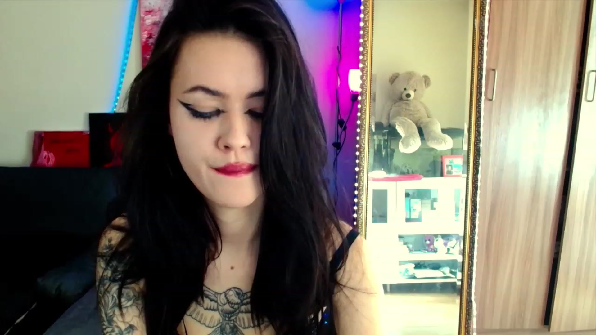Gallery image thumbnail from Dora_autumn_'s myfreecams stream on, 05/02/2023, 09:02 image 6 of 20