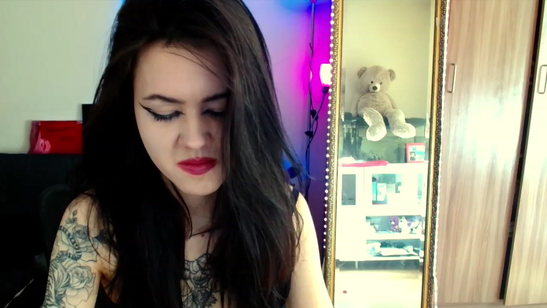 Gallery image thumbnail from Dora_autumn_'s myfreecams stream on, 05/02/2023, 09:02 image 5 of 20