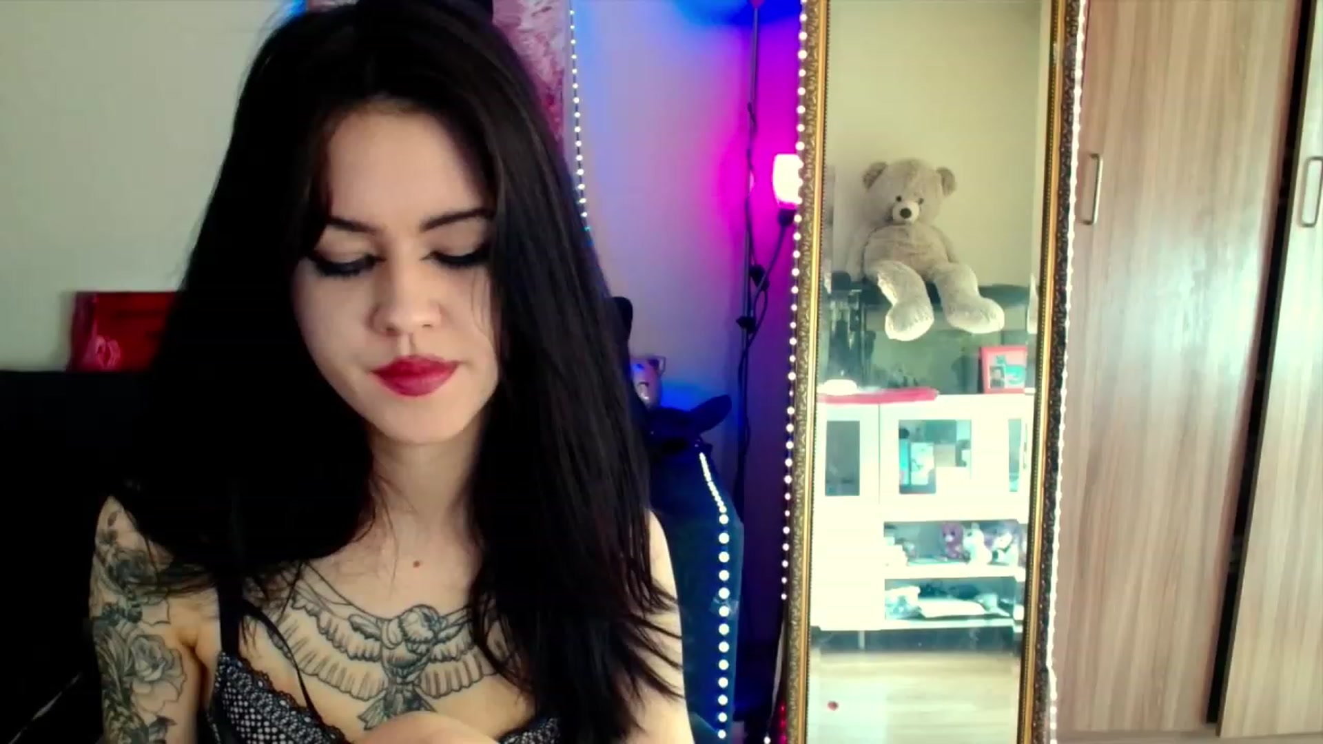 Gallery image thumbnail from Dora_autumn_'s myfreecams stream on, 05/02/2023, 09:02 image 17 of 20