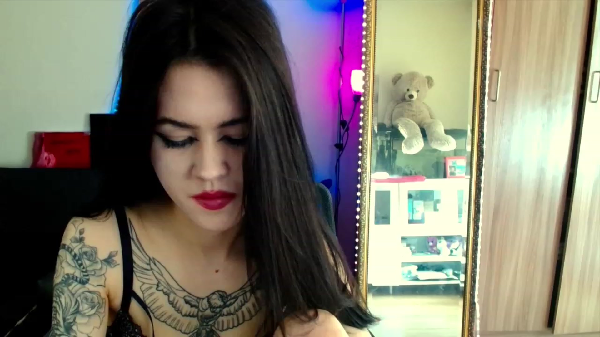 Gallery image thumbnail from Dora_autumn_'s myfreecams stream on, 05/02/2023, 09:02 image 11 of 20
