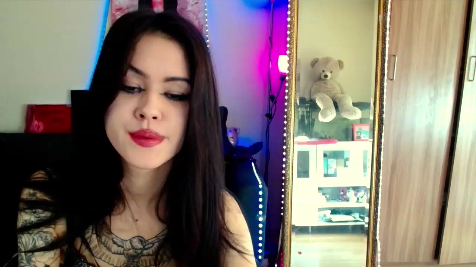 Gallery image thumbnail from Dora_autumn_'s myfreecams stream on, 05/02/2023, 09:02 image 18 of 20