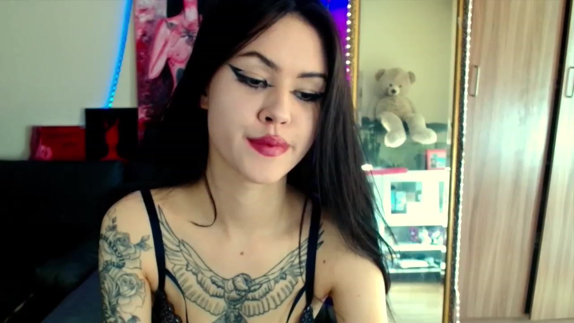 Gallery image thumbnail from Dora_autumn_'s myfreecams stream on, 05/02/2023, 09:02 image 9 of 20