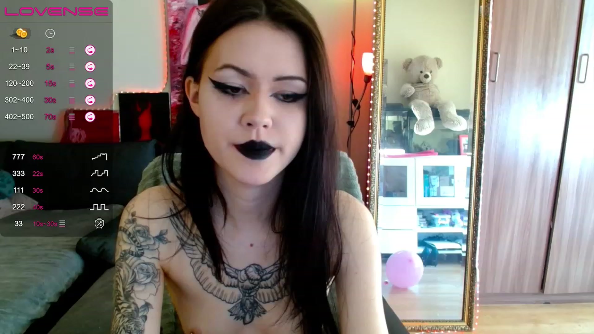 Gallery image thumbnail from Dora_autumn_'s myfreecams stream on, 05/10/2023, 09:01 image 2 of 20