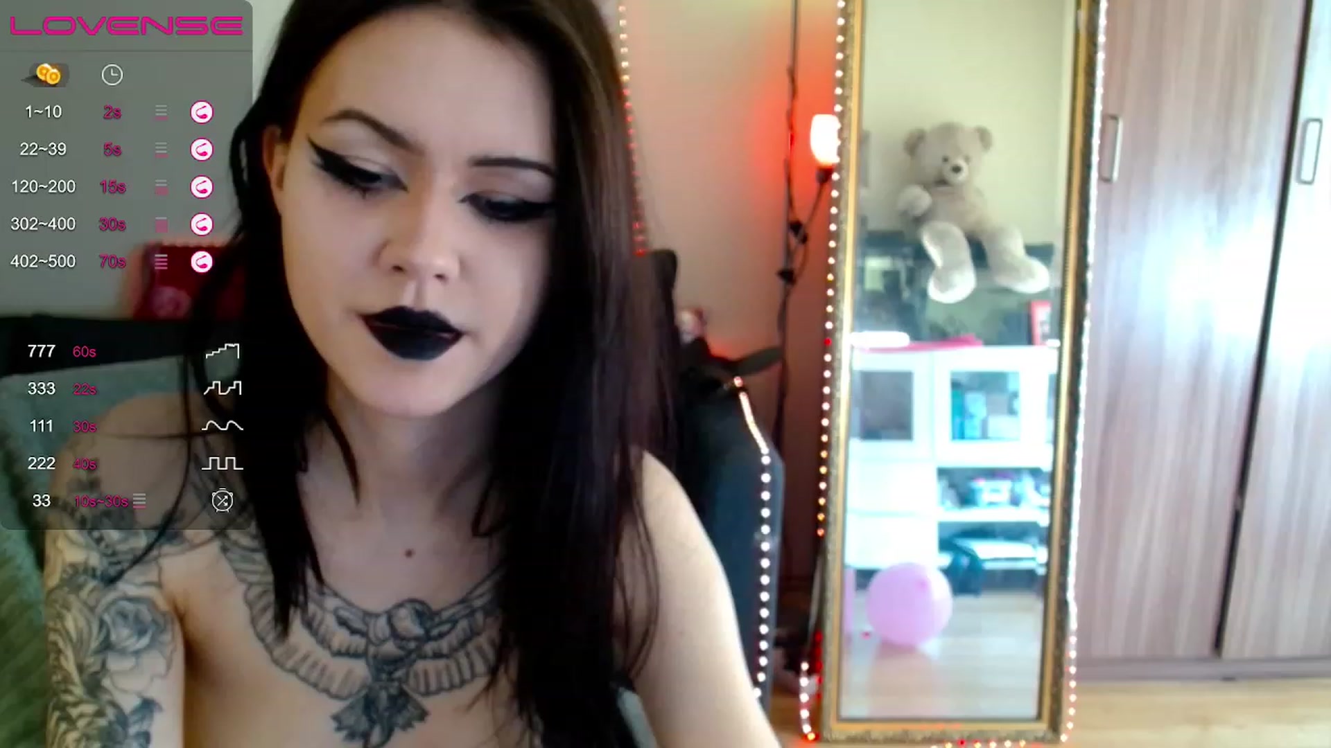 Gallery image thumbnail from Dora_autumn_'s myfreecams stream on, 05/10/2023, 09:01 image 3 of 20
