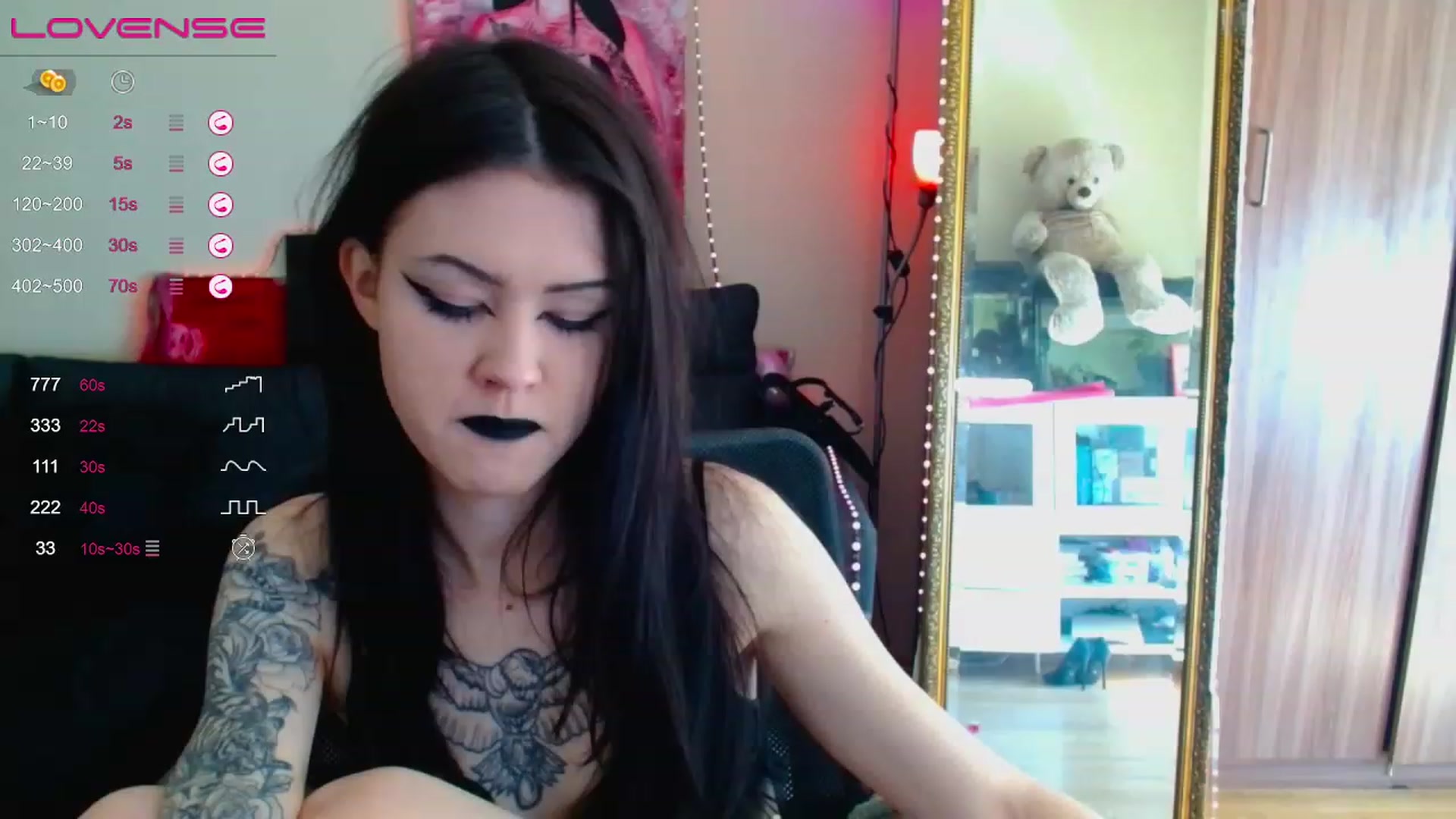Gallery image thumbnail from Dora_autumn_'s myfreecams stream on, 05/15/2023, 07:36 image 12 of 20