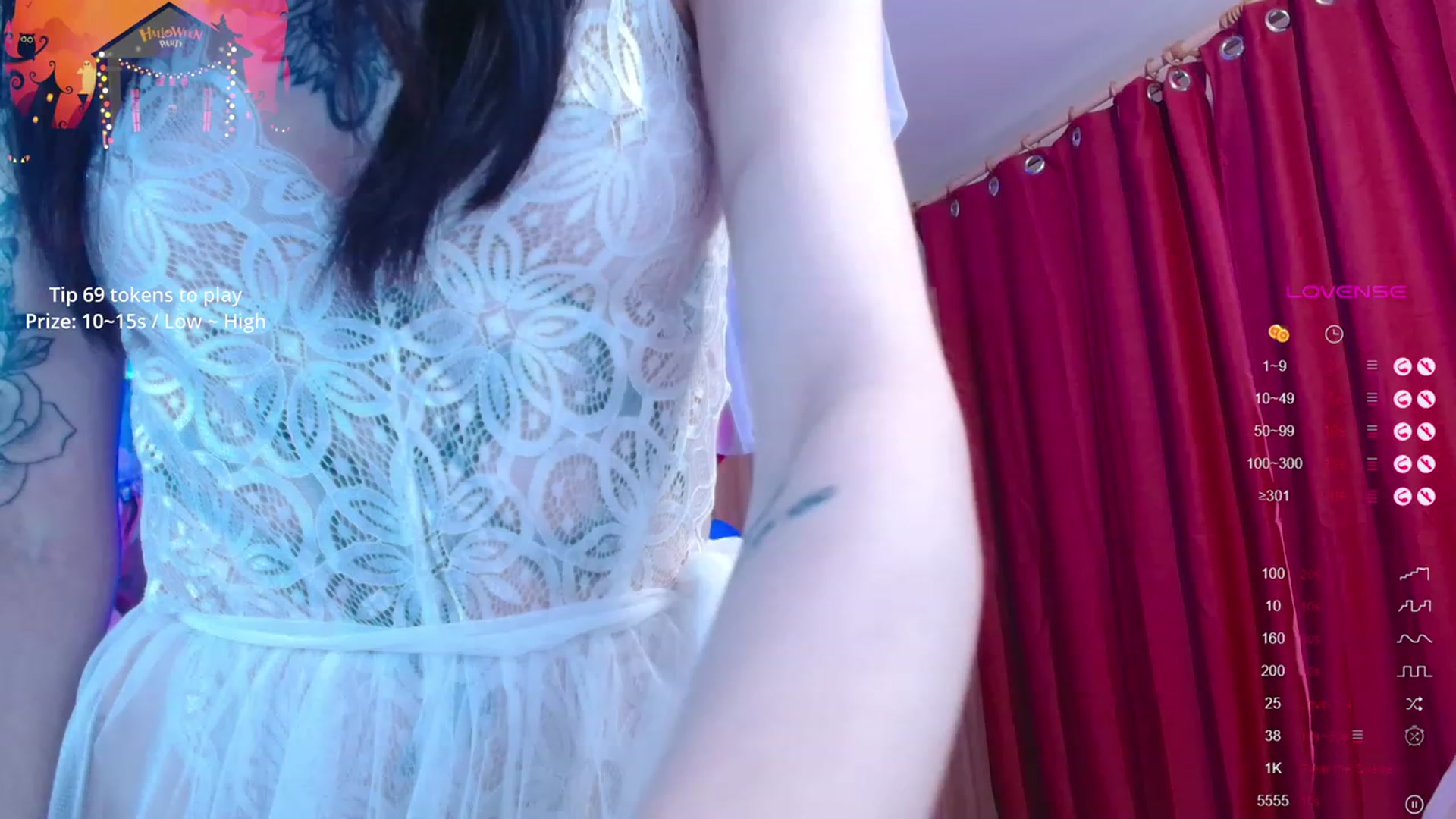 Gallery image thumbnail from Dora_autumn_'s myfreecams stream on, 10/31/2023, 07:19 image 3 of 20