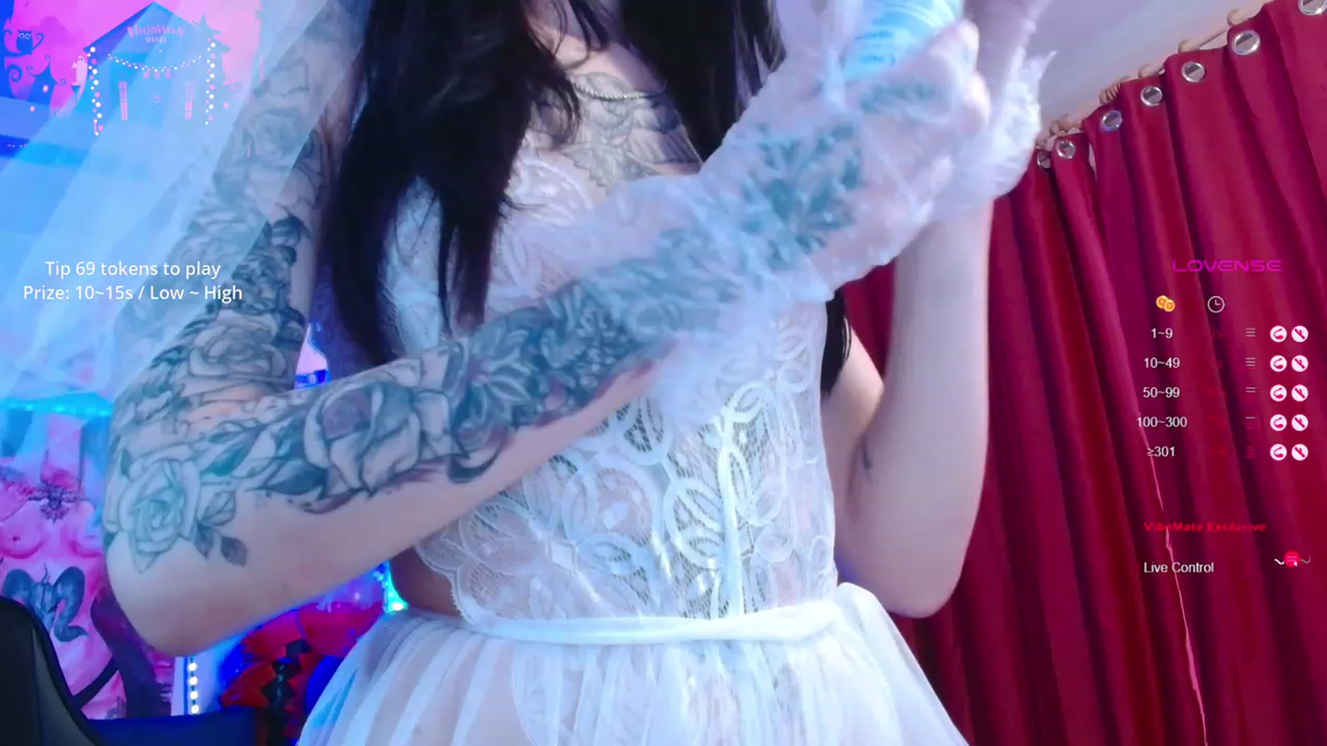 Gallery image thumbnail from Dora_autumn_'s myfreecams stream on, 10/31/2023, 07:19 image 20 of 20
