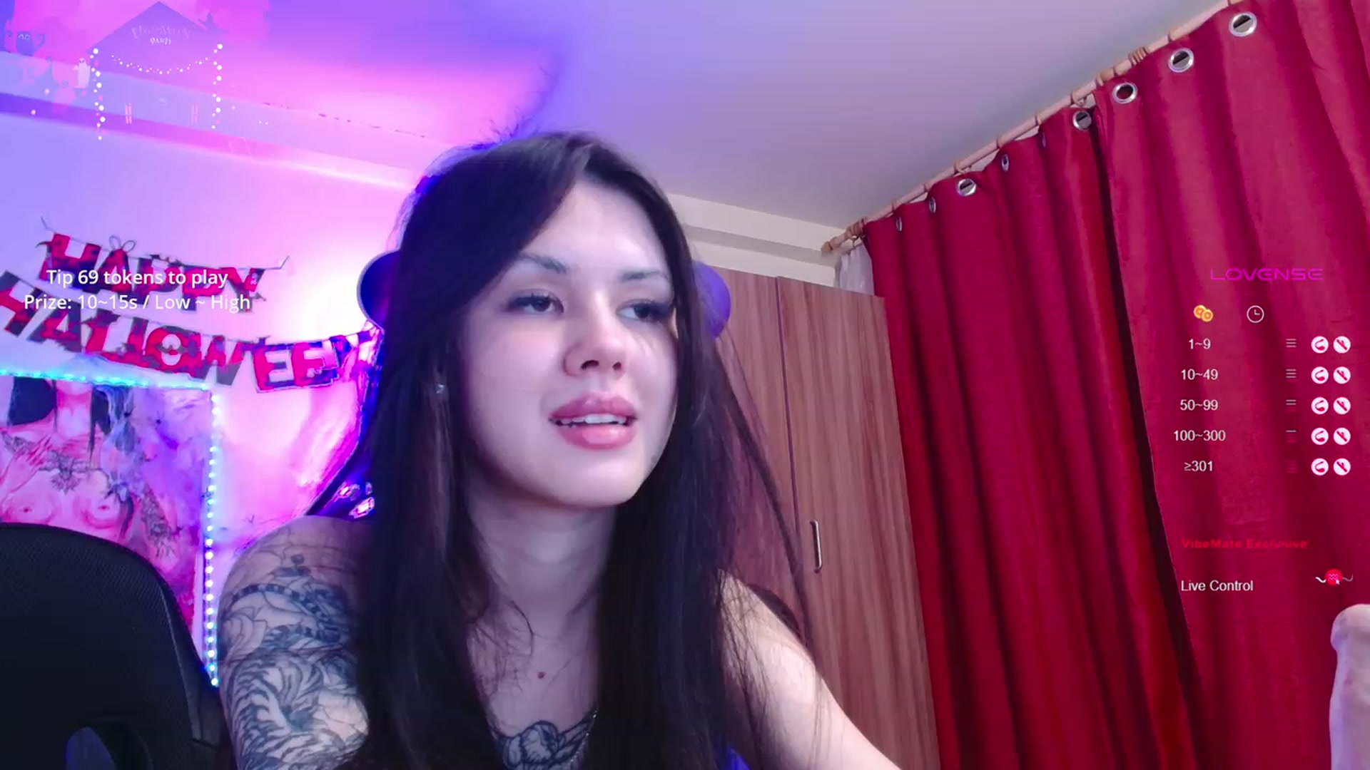 Gallery image thumbnail from Dora_autumn_'s myfreecams stream on, 10/31/2023, 18:41 image 17 of 20