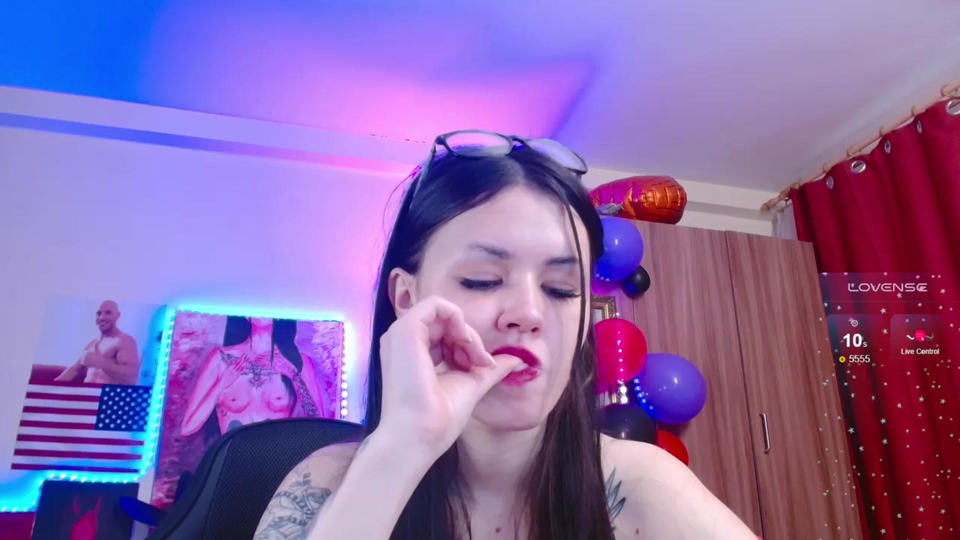 Gallery image thumbnail from Dora_autumn_'s myfreecams stream on, 11/11/2023, 11:19 image 7 of 20
