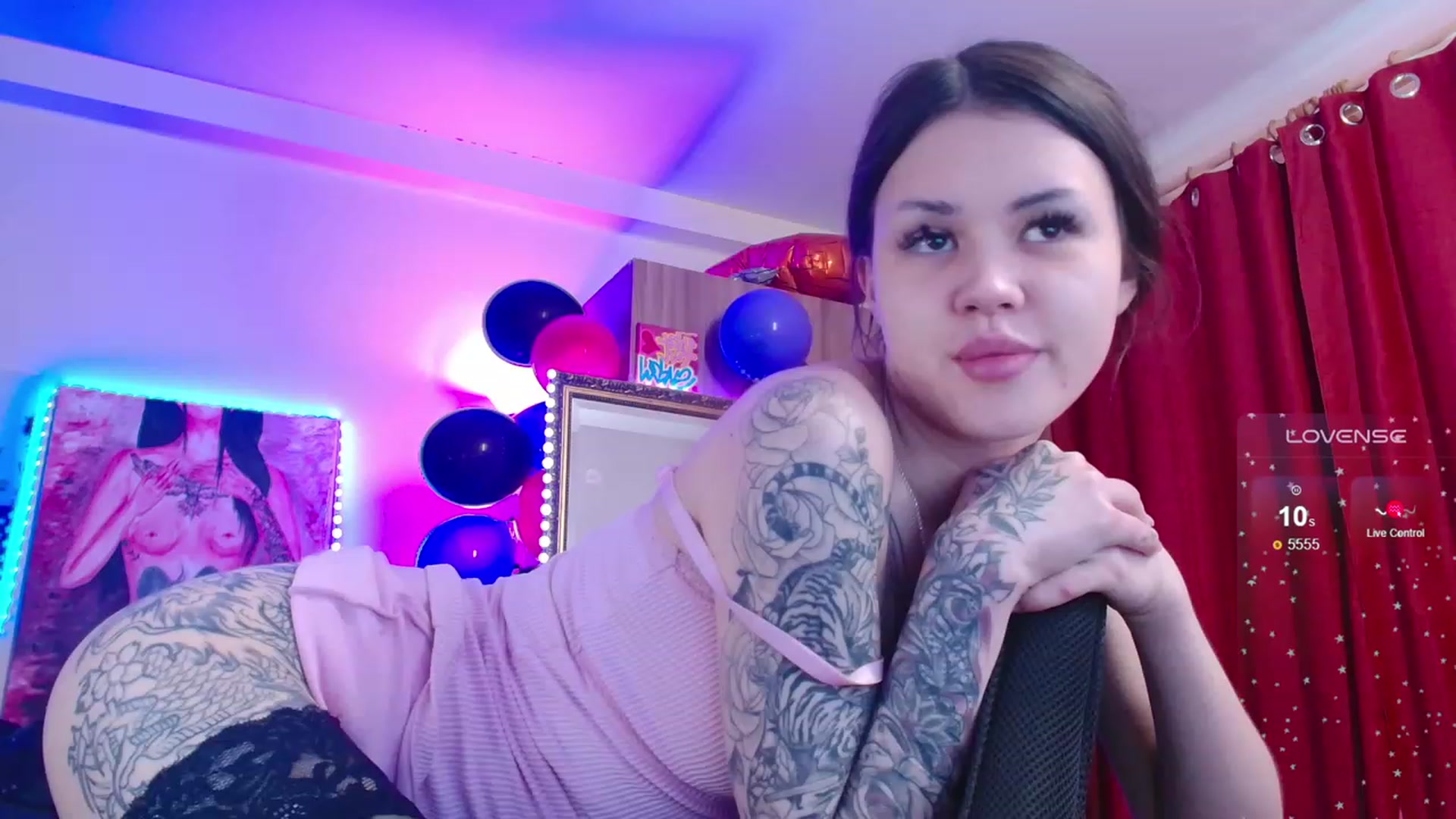 Gallery image thumbnail from Dora_autumn_'s myfreecams stream on, 11/16/2023, 10:46 image 2 of 20