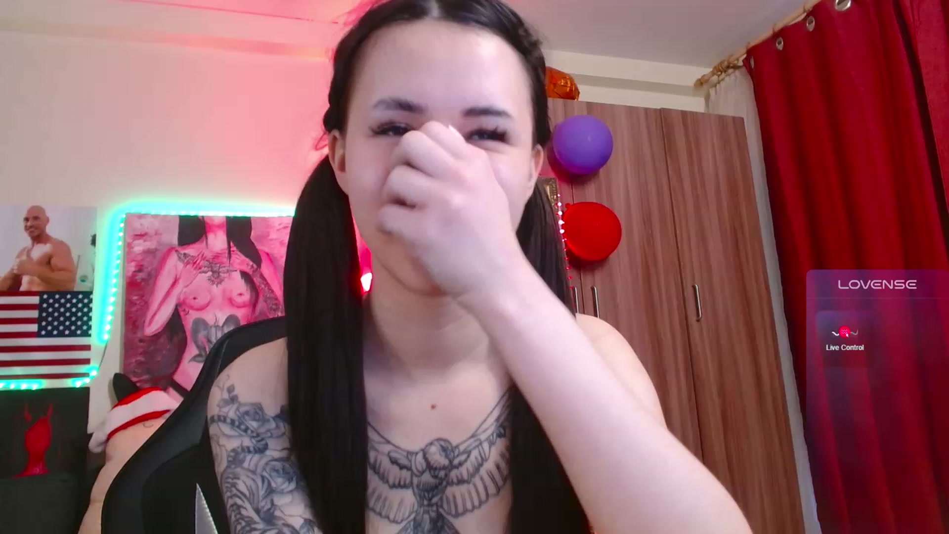 Gallery image thumbnail from Dora_autumn_'s myfreecams stream on, 12/18/2023, 11:02 image 18 of 20