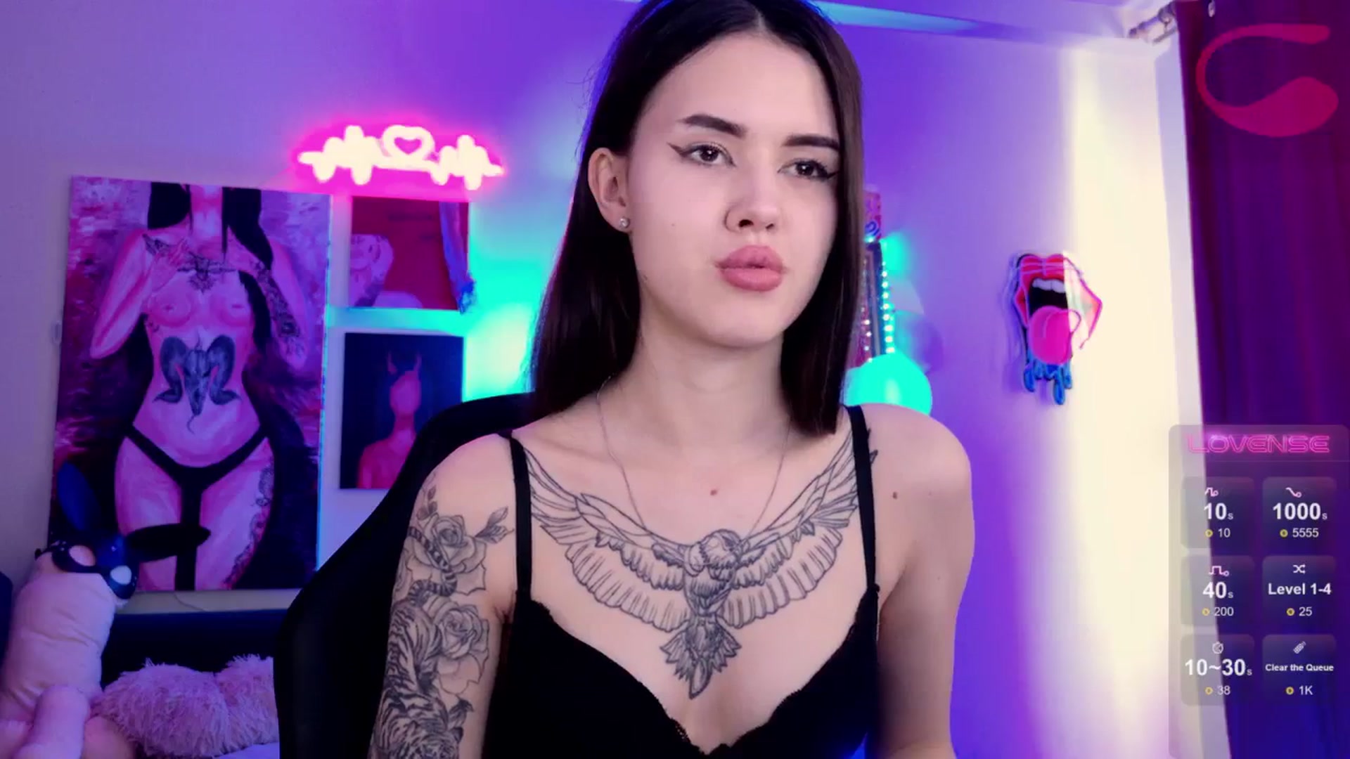 Gallery image thumbnail from Dora_autumn_'s myfreecams stream on, 08/25/2024, 10:01 image 3 of 20
