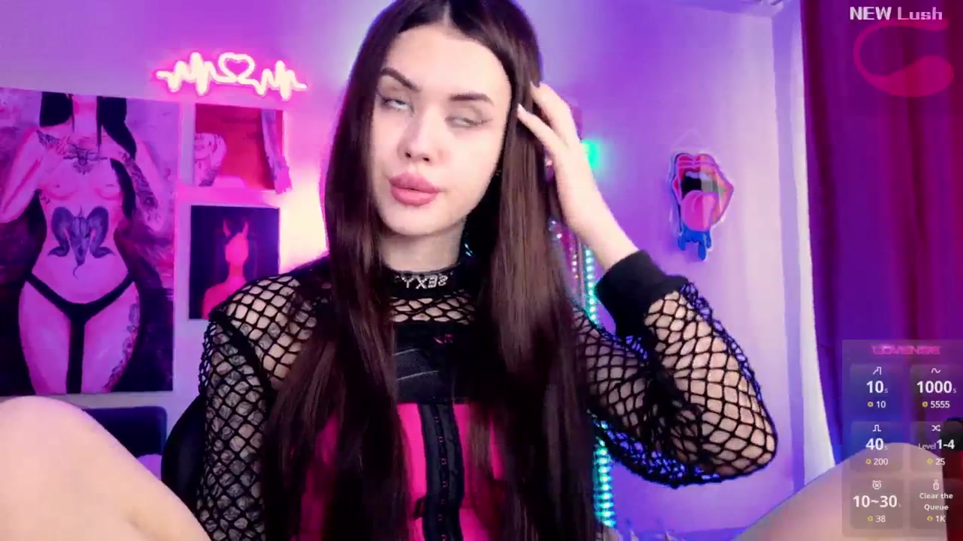 Gallery image thumbnail from Dora_autumn_'s myfreecams stream on, 09/25/2024, 10:19 image 8 of 20