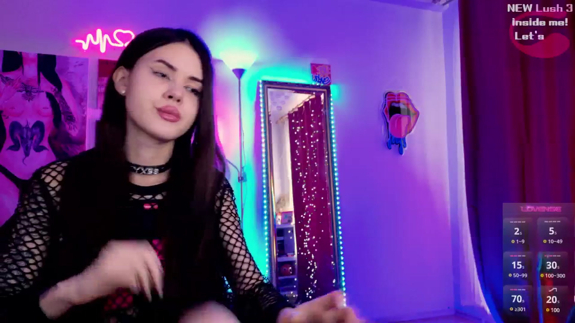 Gallery image thumbnail from Dora_autumn_'s myfreecams stream on, 09/25/2024, 10:19 image 14 of 20