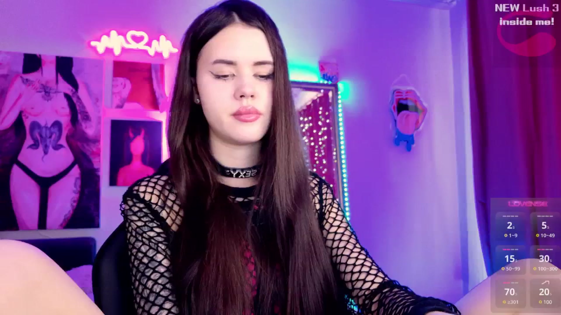 Gallery image thumbnail from Dora_autumn_'s myfreecams stream on, 09/25/2024, 10:19 image 12 of 20