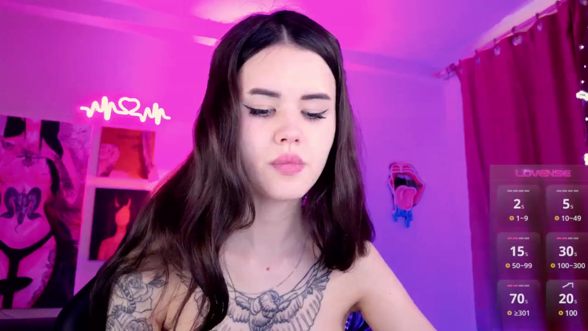 Gallery image thumbnail from Dora_autumn_'s myfreecams stream on, 10/15/2024, 11:00 image 9 of 20