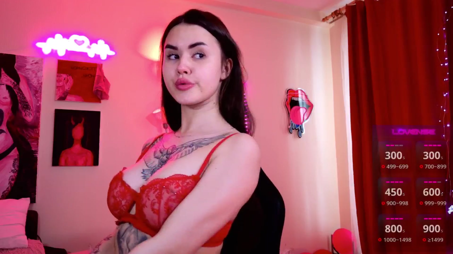 Gallery image thumbnail from Dora_autumn_'s myfreecams stream on, 04/27/2025, 10:16 image 8 of 20