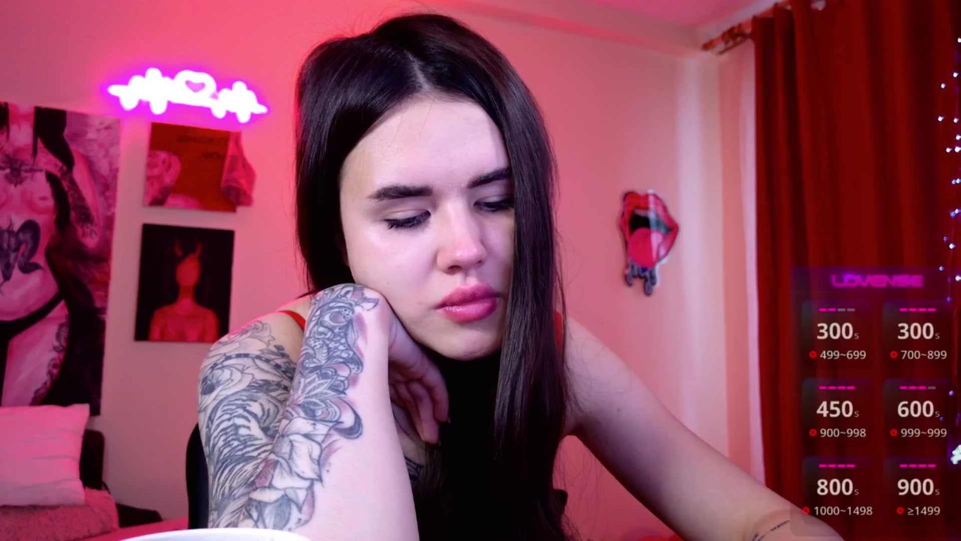 Gallery image thumbnail from Dora_autumn_'s myfreecams stream on, 04/27/2025, 10:16 image 2 of 20