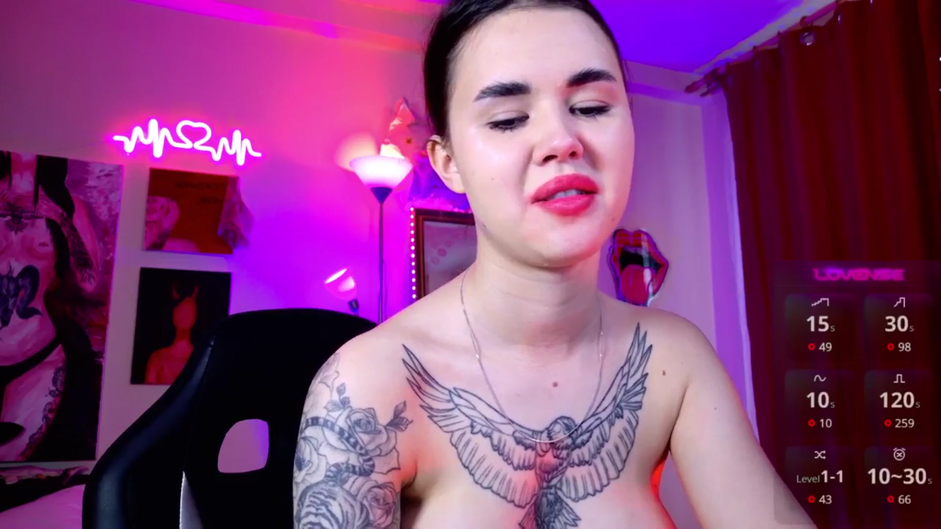 Gallery image thumbnail from Dora_autumn_'s myfreecams stream on, 05/03/2025, 11:17 image 19 of 20