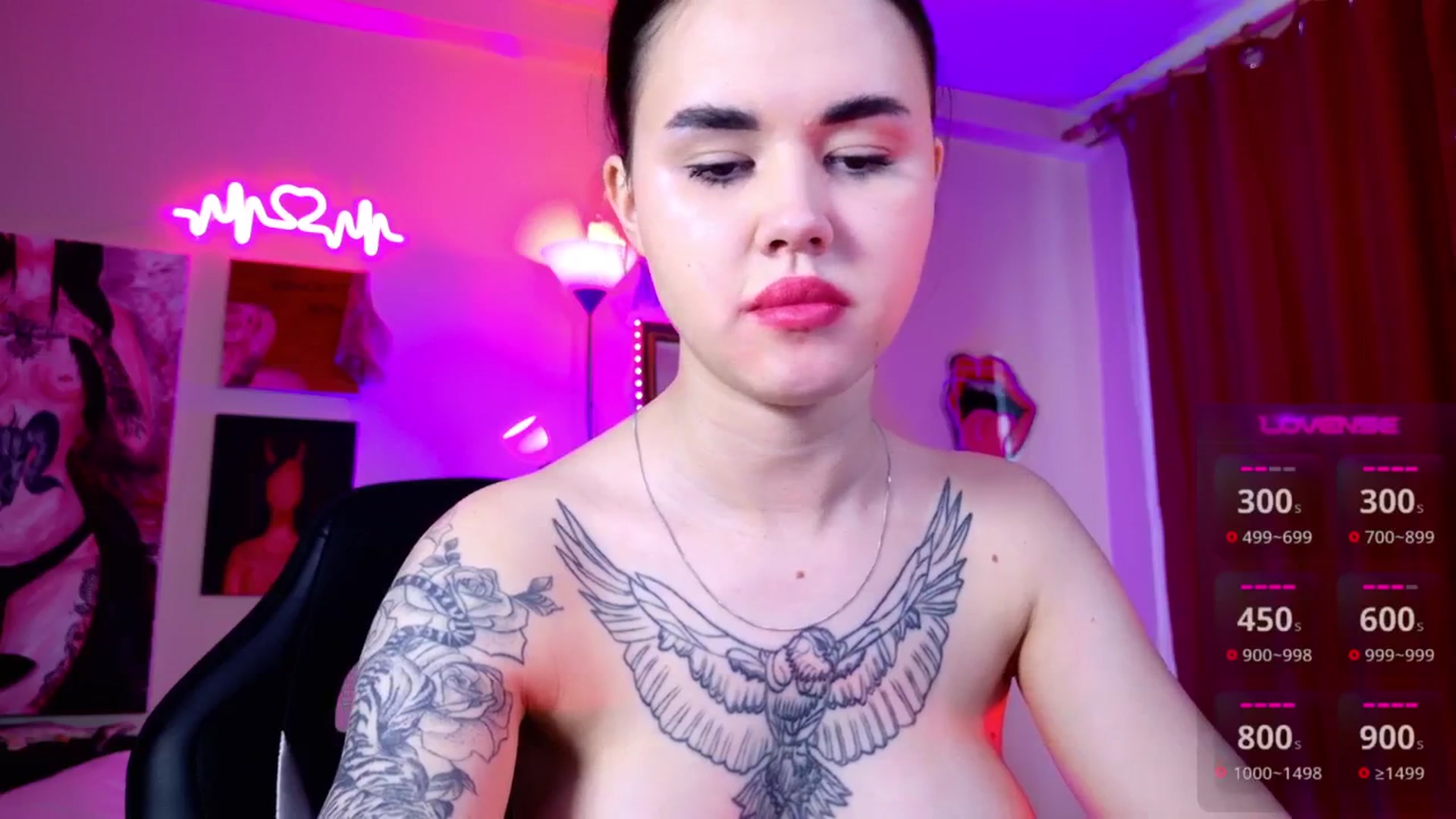 Gallery image thumbnail from Dora_autumn_'s myfreecams stream on, 05/03/2025, 11:17 image 4 of 20