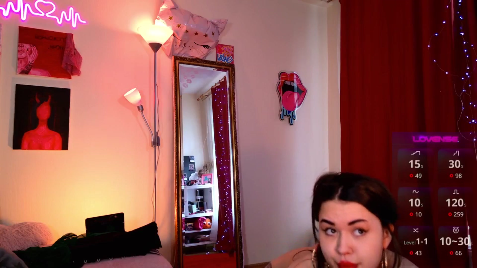 Gallery image thumbnail from Dora_autumn_'s myfreecams stream on, 05/09/2025, 09:50 image 4 of 20