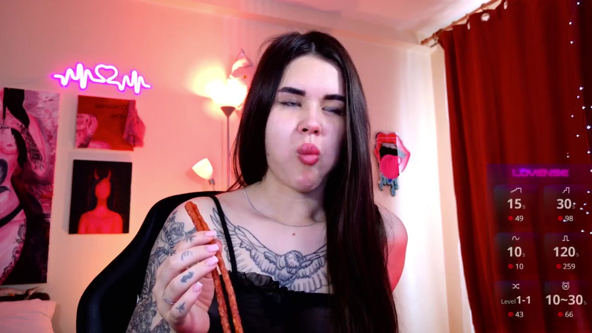 Gallery image thumbnail from Dora_autumn_'s myfreecams stream on, 05/13/2025, 10:13 image 6 of 20