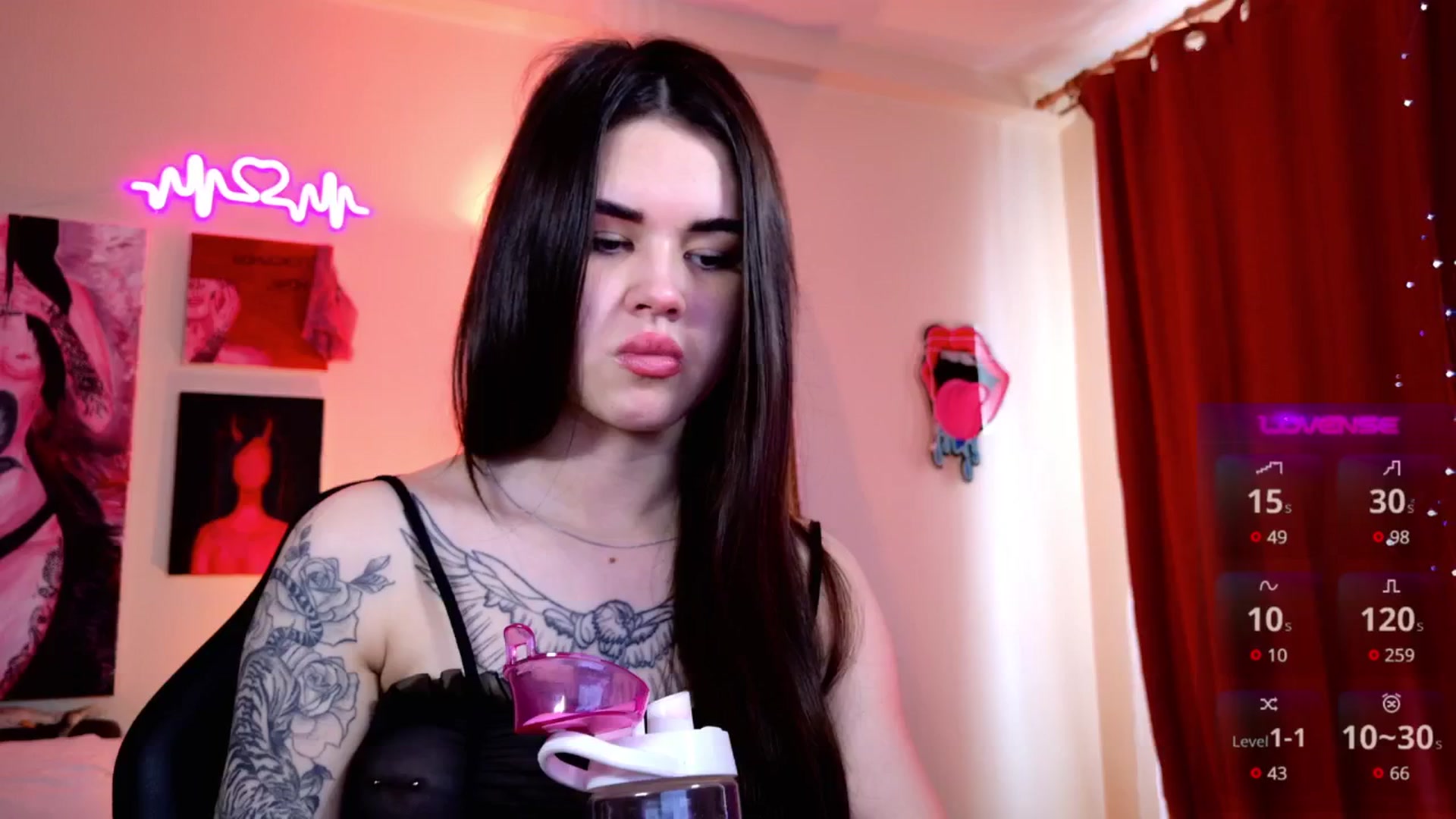 Gallery image thumbnail from Dora_autumn_'s myfreecams stream on, 05/13/2025, 10:13 image 7 of 20