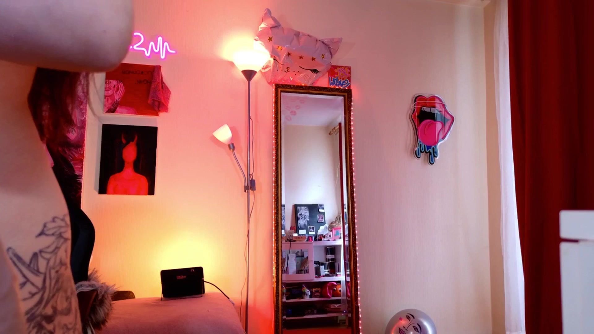 Gallery image thumbnail from Dora_autumn_'s myfreecams stream on, 05/19/2025, 08:21 image 13 of 20