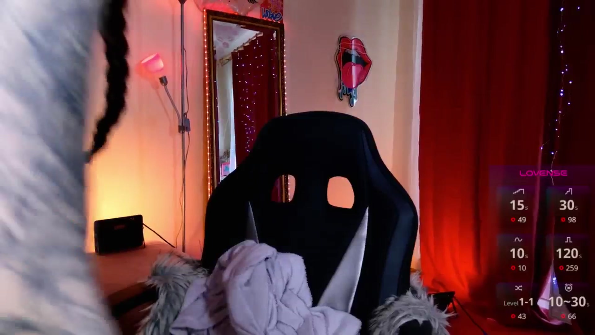 Gallery image thumbnail from Dora_autumn_'s myfreecams stream on, 05/25/2025, 10:25 image 10 of 20