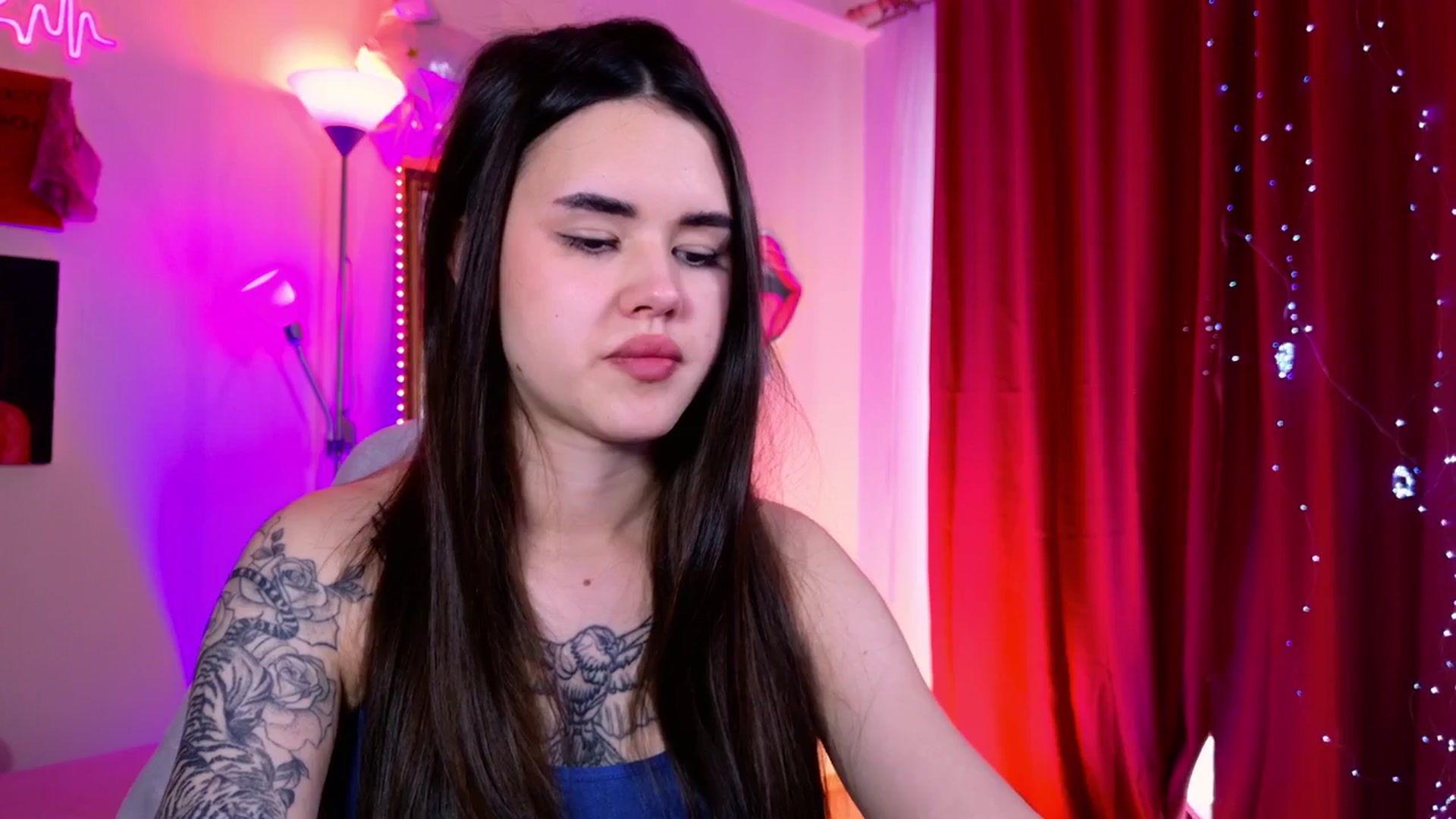 Gallery image thumbnail from Dora_autumn_'s myfreecams stream on, 06/01/2025, 10:14 image 8 of 20
