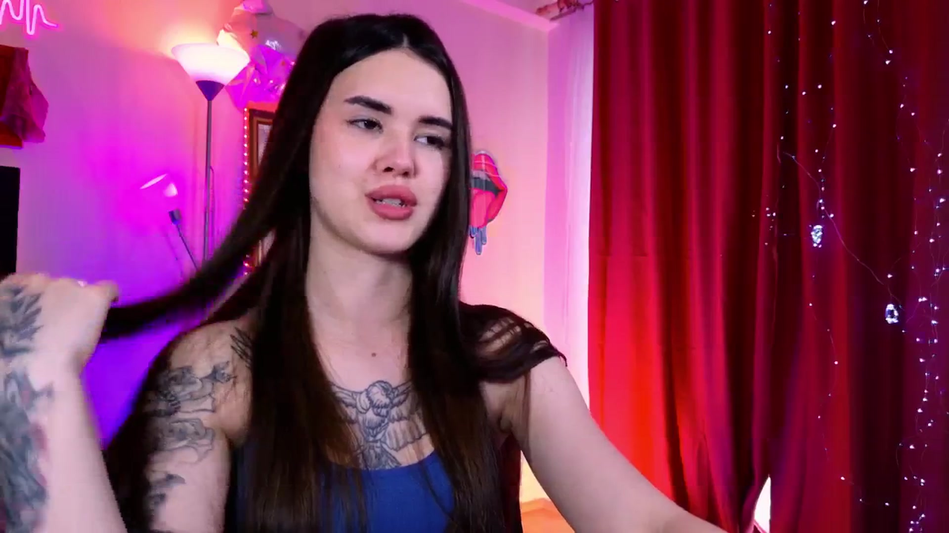 Gallery image thumbnail from Dora_autumn_'s myfreecams stream on, 06/01/2025, 10:14 image 10 of 20