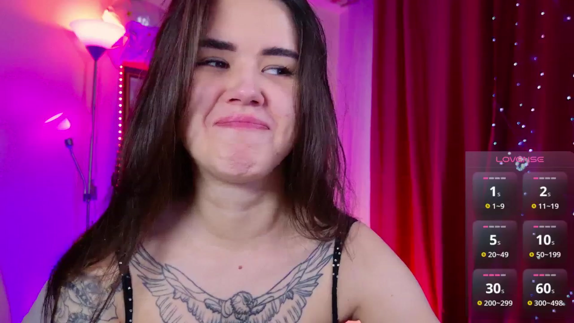 Gallery image thumbnail from Dora_autumn_'s myfreecams stream on, 06/08/2025, 08:29 image 7 of 20
