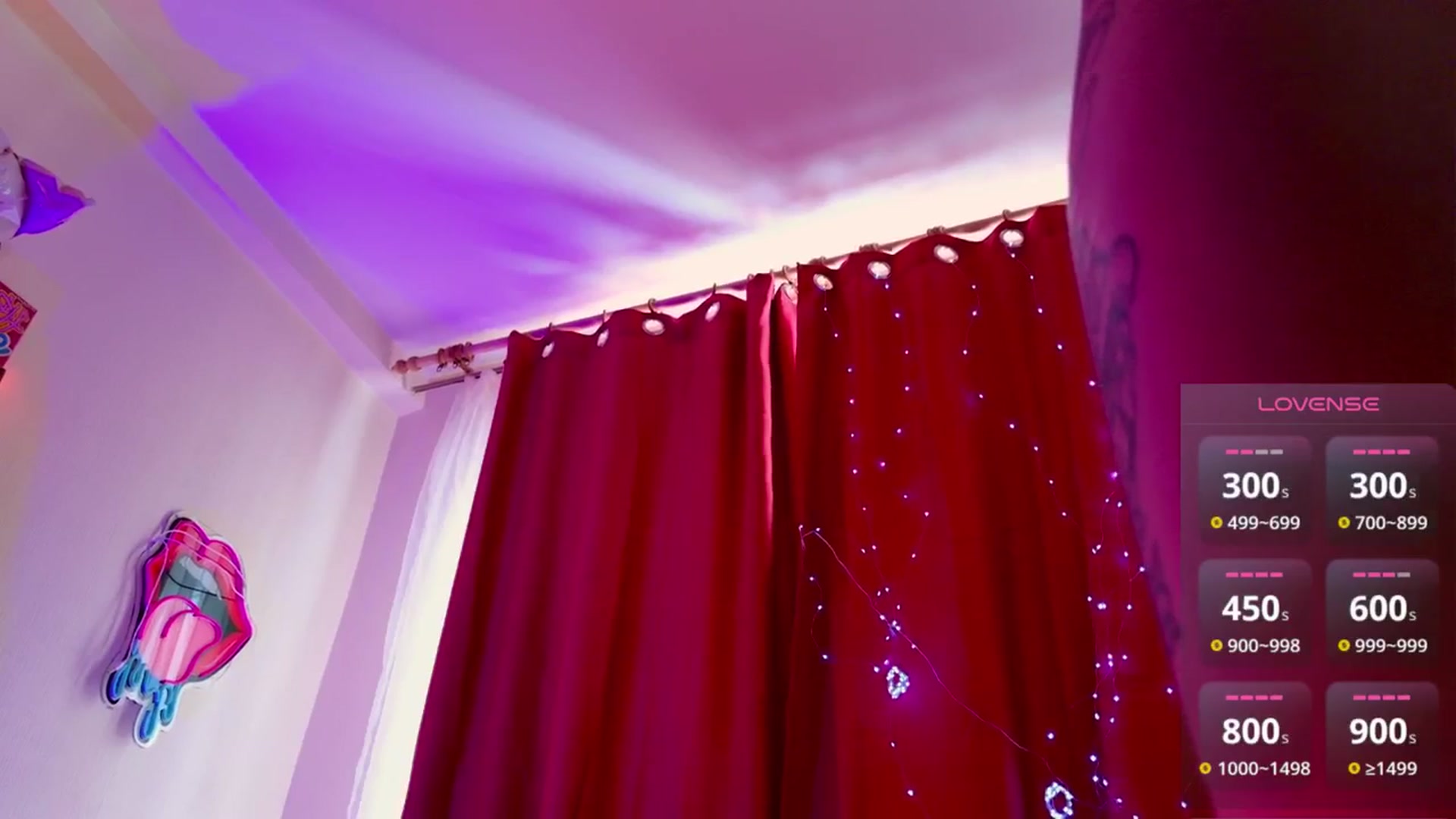 Gallery image thumbnail from Dora_autumn_'s myfreecams stream on, 06/15/2025, 08:23 image 3 of 20