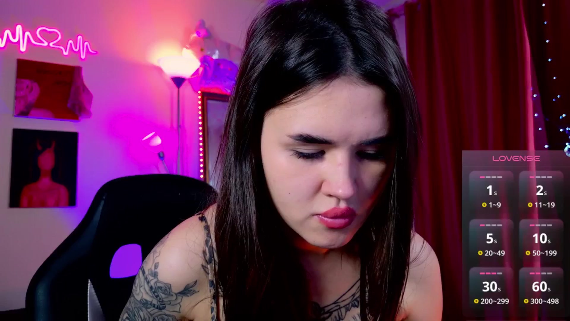 Gallery image thumbnail from Dora_autumn_'s myfreecams stream on, 06/17/2025, 08:12 image 12 of 20