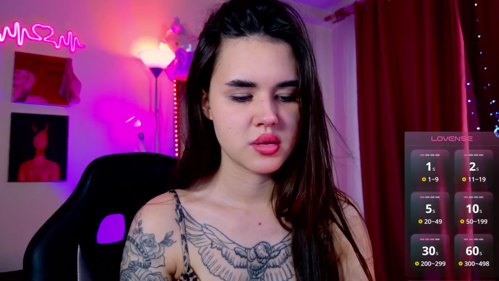 Gallery image thumbnail from Dora_autumn_'s myfreecams stream on, 06/17/2025, 08:12 image 15 of 20
