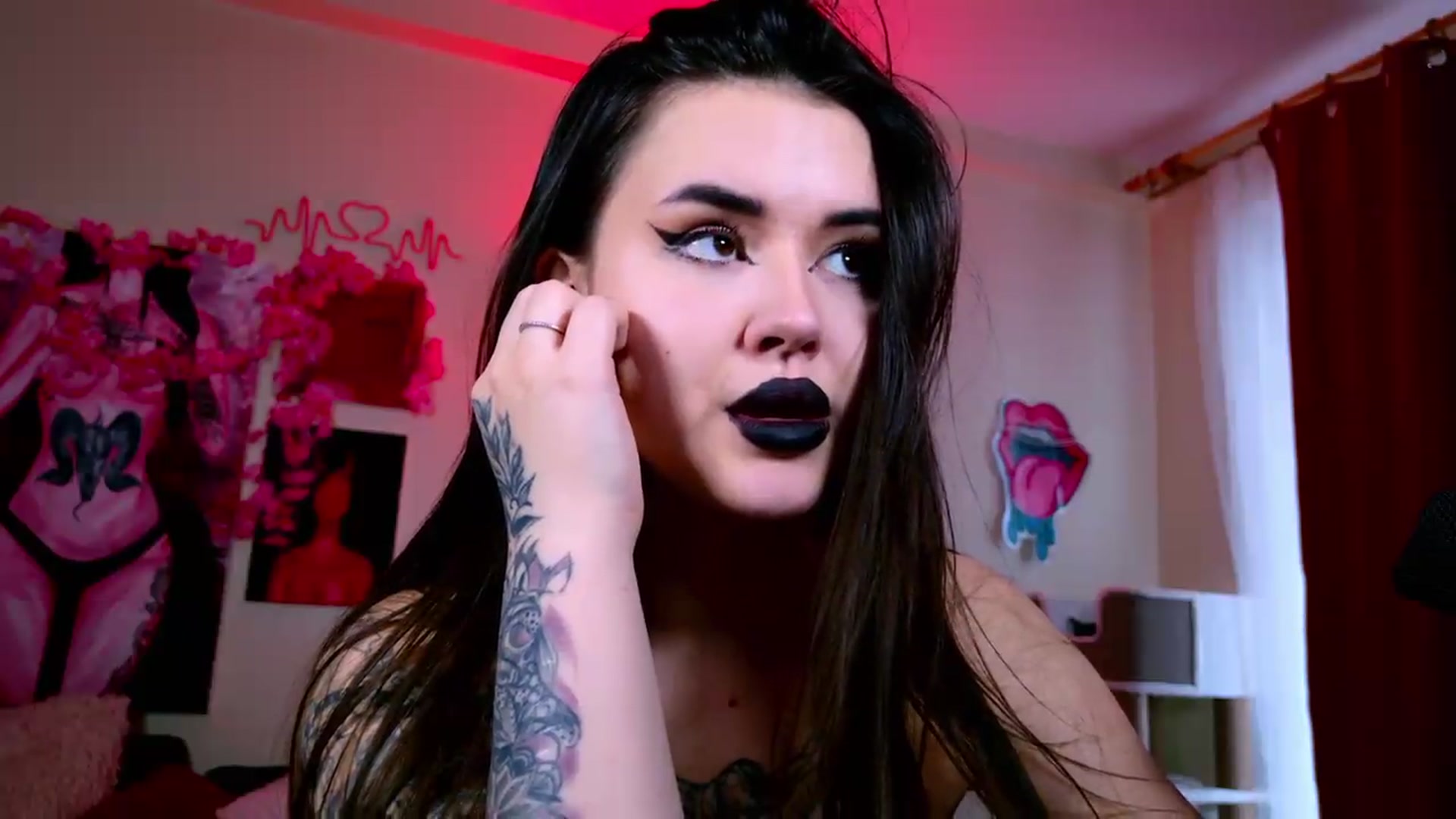 Gallery image thumbnail from Dora_autumn_'s myfreecams stream on, 09/12/2026, 12:06 image 19 of 20