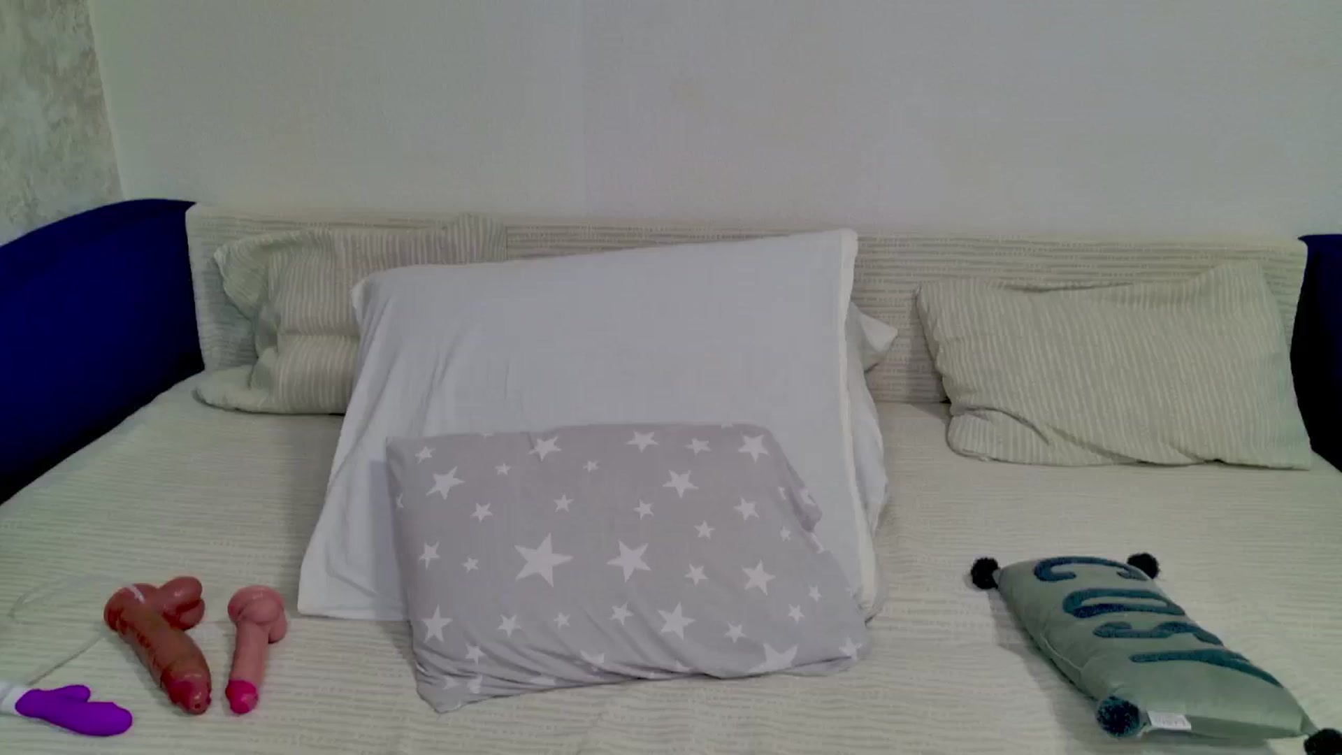 Gallery image thumbnail from Dorcel_girl's myfreecams stream on, 05/20/2025, 19:34 image 3 of 20