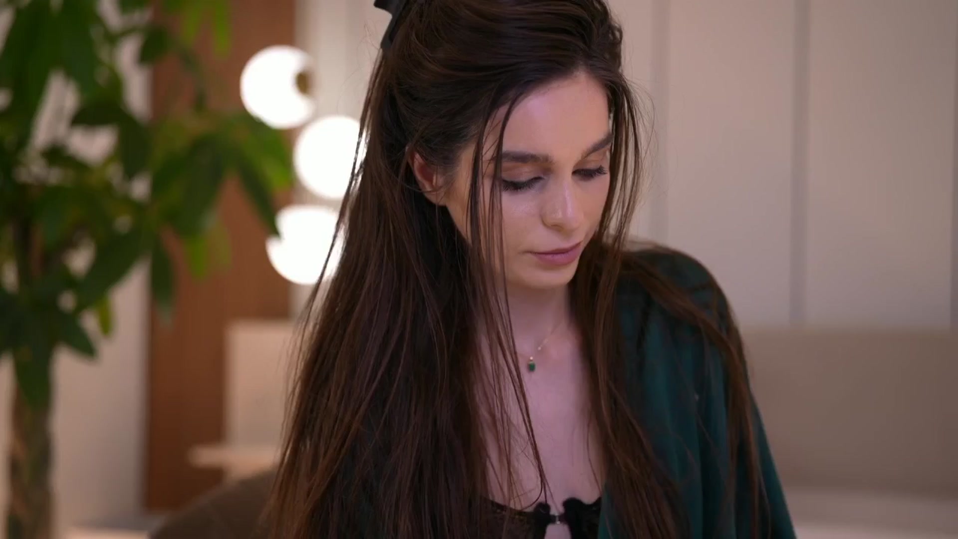 Gallery image thumbnail from DorisCream's myfreecams stream on, 12/15/2025, 12:38 image 14 of 20