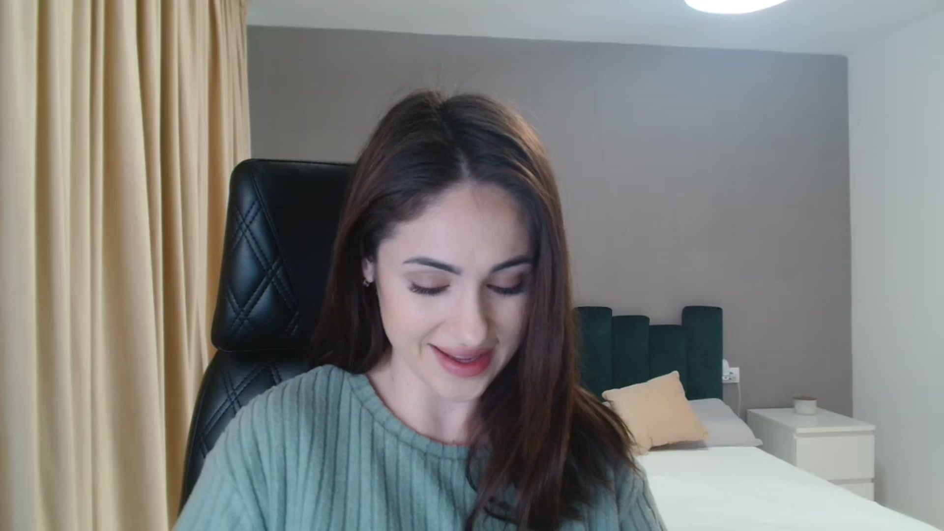 Gallery image thumbnail from DorisDolll's myfreecams stream on, 01/13/2024, 12:13 image 1 of 20