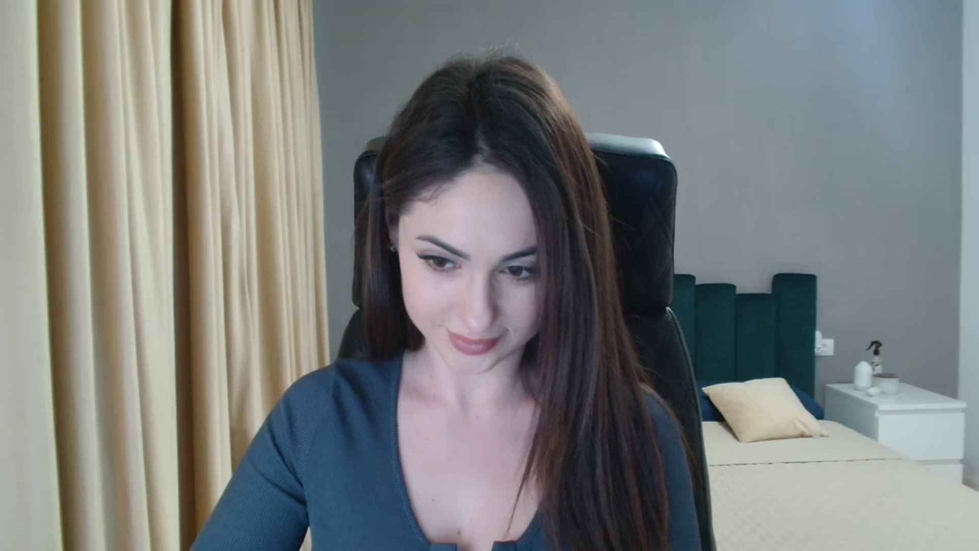 Gallery image thumbnail from DorisDolll's myfreecams stream on, 02/15/2024, 09:19 image 1 of 20